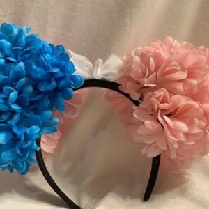 Gender reveal minnie mouse ears